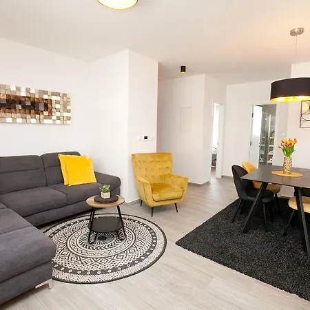 Luxury Eva Apartment *