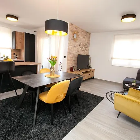 Apartment Luxury Eva *