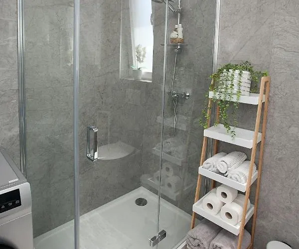 Luxury Eva * זאדאר